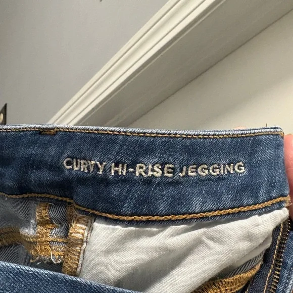 EXTRA TALL American Eagle Curvy Hi-Rise Jeggings - Picture 4 of 5